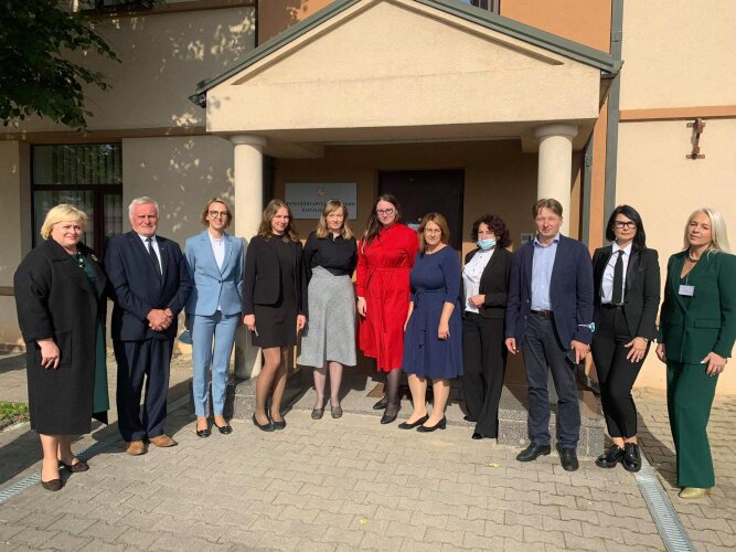 Teisme lankėsi Teisingumo ministrė